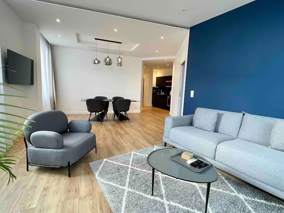 Apartment Bright Newly Renovated With Ac